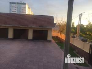 Коттедж 250м², 2-этажный, участок 12 сот.  