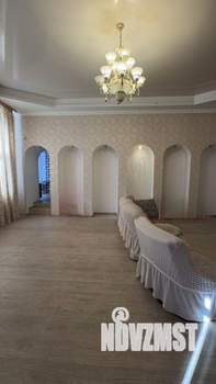 Коттедж 701м&sup2;, 3-этажный, участок 8 сот.  