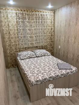 2-к квартира, посуточно, 48м2, 1/10 этаж