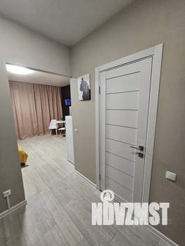 Студия квартира, посуточно, 30м2, 5/19 этаж