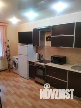 1-к квартира, посуточно, 43м2, 7/10 этаж