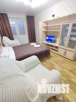 1-к квартира, посуточно, 40м2, 4/10 этаж