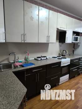 1-к квартира, посуточно, 43м2, 1/18 этаж