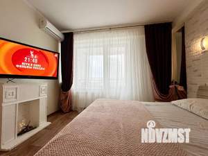 Студия квартира, посуточно, 35м2, 2/18 этаж