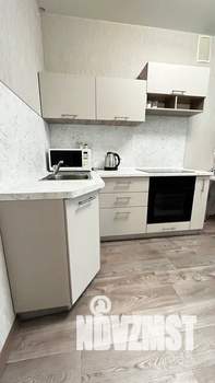 1-к квартира, посуточно, 42м2, 18/19 этаж