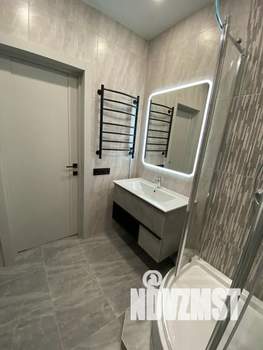 Студия квартира, посуточно, 35м2, 10/18 этаж