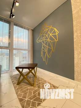 Студия квартира, посуточно, 38м2, 13/25 этаж