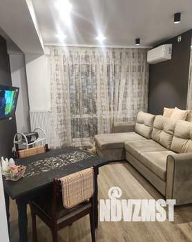 Студия квартира, посуточно, 30м2, 13/18 этаж