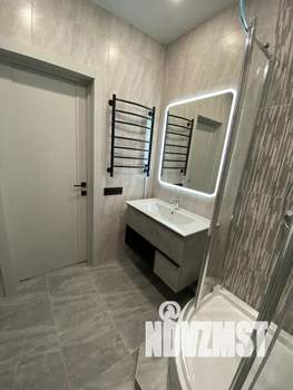 Студия квартира, посуточно, 35м2, 10/18 этаж