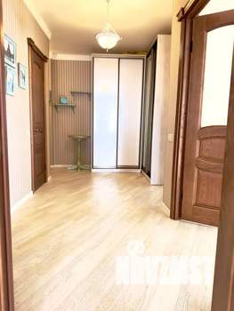 2-к квартира, посуточно, 74м2, 1/1 этаж