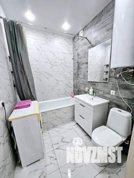 Студия квартира, посуточно, 38м2, 12/18 этаж