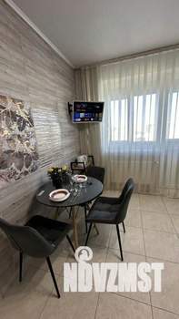 1-к квартира, посуточно, 47м2, 1/1 этаж