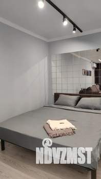 1-к квартира, посуточно, 39м2, 18/25 этаж