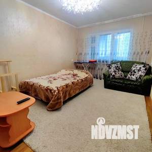 1-к квартира, посуточно, 70м2, 1/1 этаж
