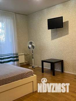 1-к квартира, посуточно, 38м2, 4/9 этаж