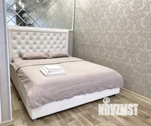 Студия квартира, посуточно, 45м2, 8/10 этаж