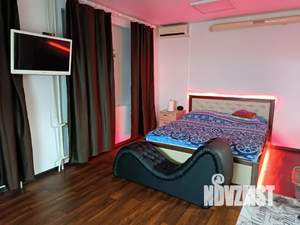 Студия квартира, посуточно, 35м2, 1/9 этаж