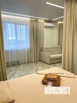 Студия квартира, посуточно, 45м2, 18/24 этаж