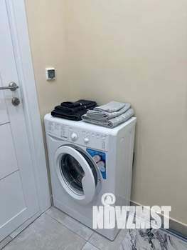 Студия квартира, посуточно, 35м2, 18/25 этаж