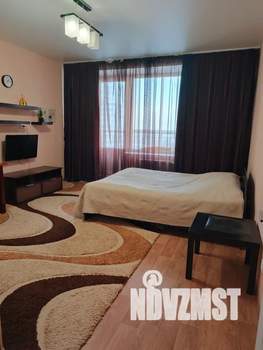 Студия квартира, посуточно, 32м2, 12/17 этаж