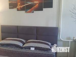 Студия квартира, посуточно, 35м2, 20/25 этаж