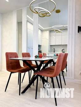 Студия квартира, посуточно, 40м2, 22/24 этаж