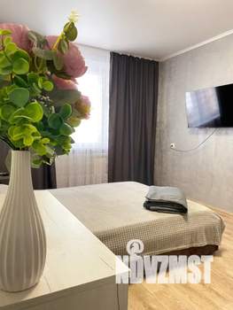 1-к квартира, посуточно, 40м2, 8/10 этаж