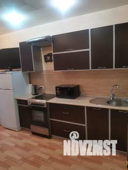 1-к квартира, посуточно, 43м2, 7/10 этаж