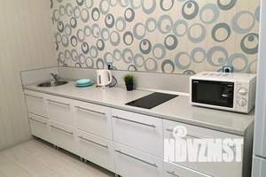 1-к квартира, посуточно, 41м2, 11/19 этаж