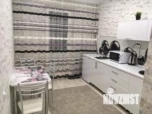 1-к квартира, посуточно, 40м2, 7/10 этаж