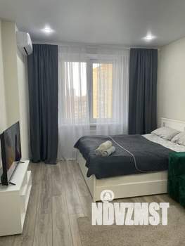 1-к квартира, посуточно, 35м2, 13/19 этаж