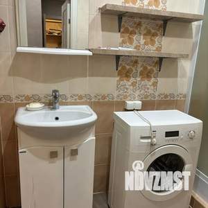 1-к квартира, посуточно, 40м2, 11/17 этаж