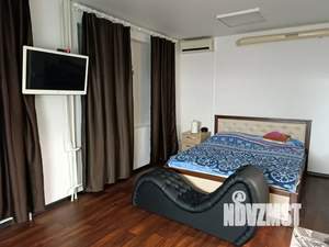 Студия квартира, посуточно, 35м2, 1/9 этаж