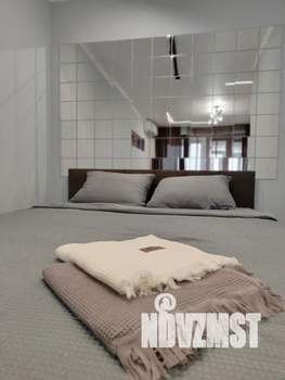 1-к квартира, посуточно, 39м2, 18/25 этаж