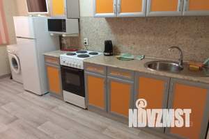 1-к квартира, посуточно, 40м2, 2/10 этаж