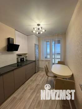 1-к квартира, посуточно, 31м2, 21/25 этаж