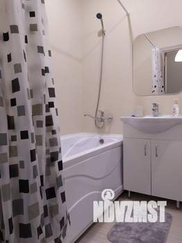 1-к квартира, посуточно, 40м2, 9/17 этаж