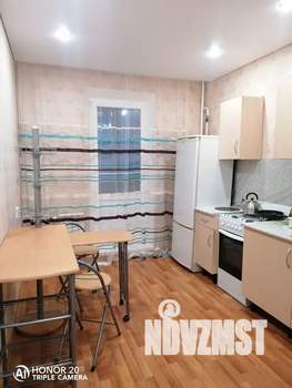 1-к квартира, посуточно, 35м2, 3/10 этаж