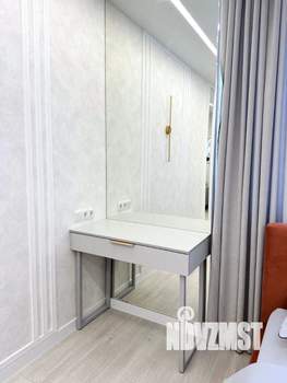 Студия квартира, посуточно, 40м2, 22/24 этаж