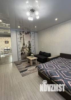 Студия квартира, посуточно, 40м2, 1/5 этаж