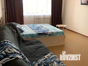 1-к квартира, посуточно, 39м2, 8/10 этаж