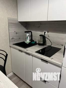 Студия квартира, посуточно, 35м2, 3/18 этаж