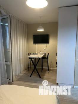 Студия квартира, посуточно, 35м2, 3/18 этаж