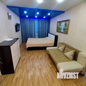 1-к квартира, посуточно, 40м2, 7/10 этаж