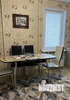 Студия квартира, посуточно, 40м2, 1/5 этаж