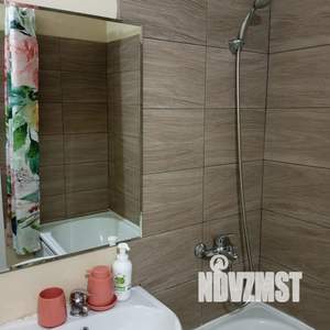 Студия квартира, посуточно, 25м2, 19/19 этаж