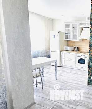 2-к квартира, посуточно, 65м2, 13/18 этаж