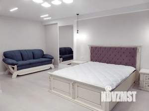 Студия квартира, посуточно, 40м2, 13/18 этаж