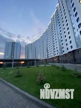 Студия квартира, посуточно, 35м2, 14/19 этаж