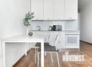 Студия квартира, посуточно, 35м2, 16/17 этаж